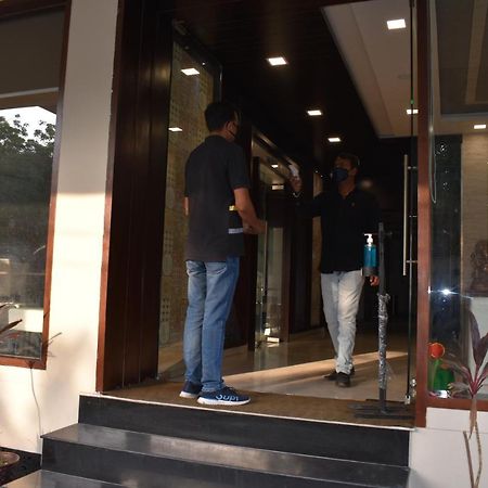 Hotel Siddhartha Inn Udaipur Bagian luar foto