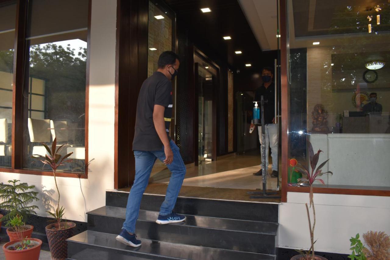 Hotel Siddhartha Inn Udaipur Bagian luar foto