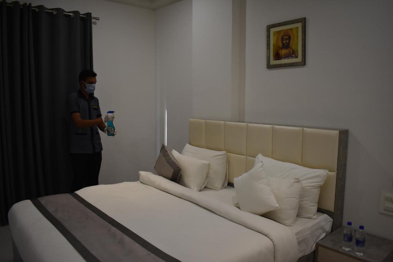 Hotel Siddhartha Inn Udaipur Bagian luar foto