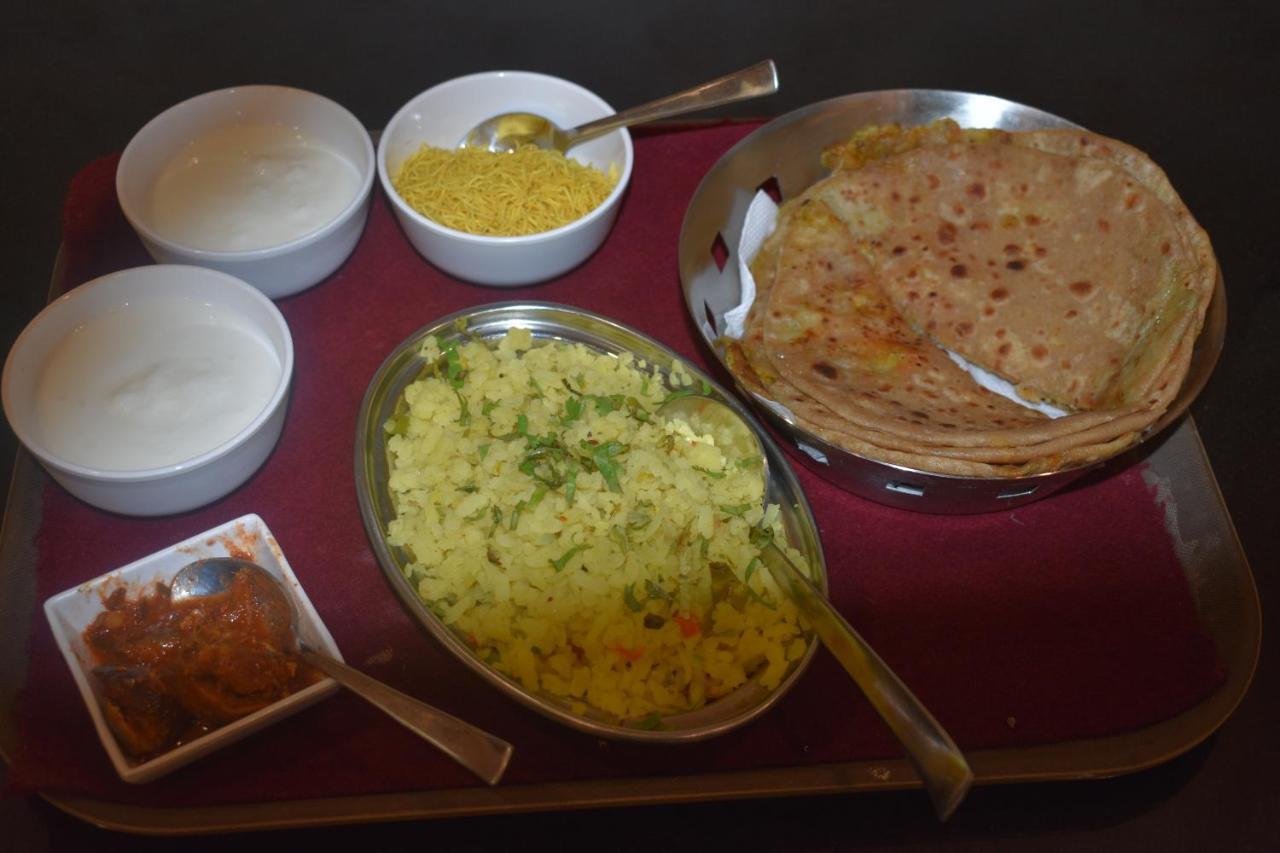 Hotel Siddhartha Inn Udaipur Bagian luar foto