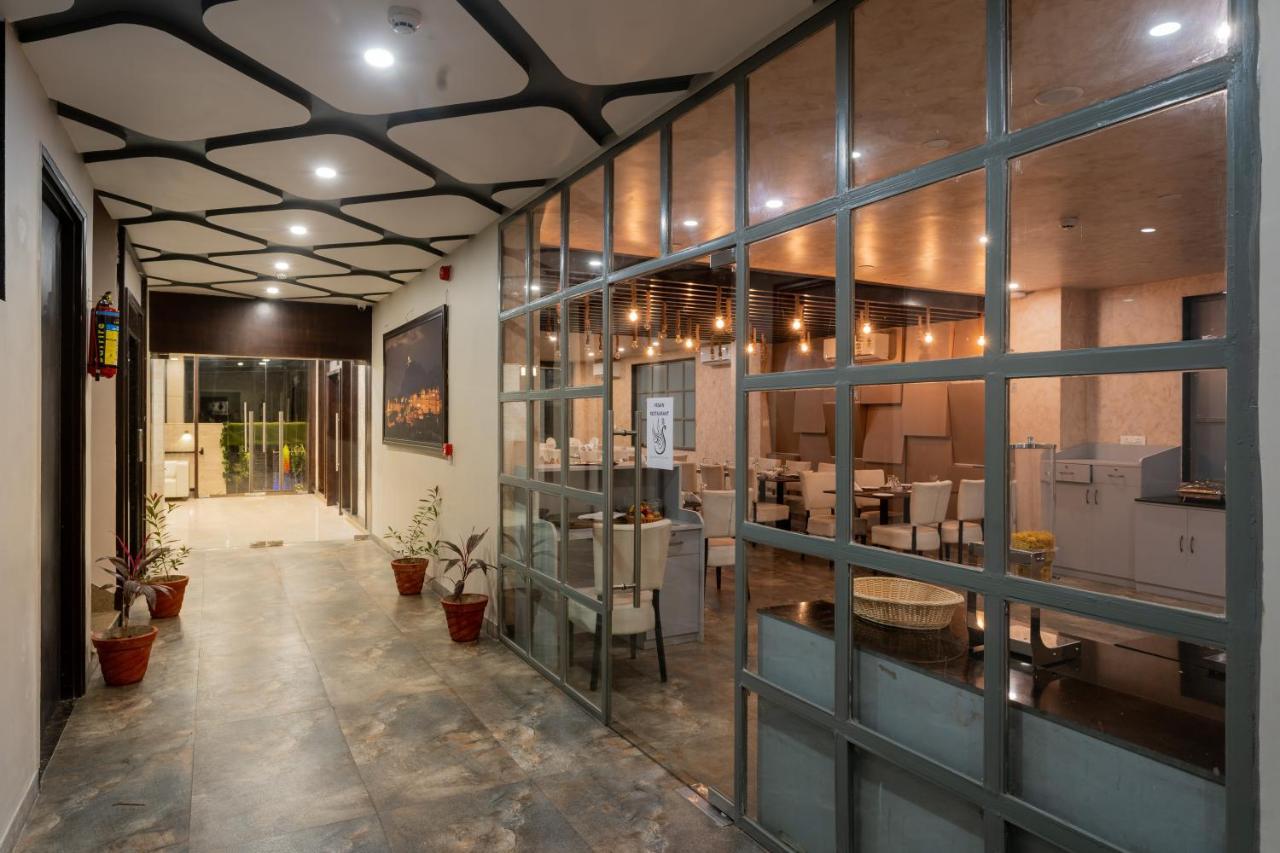 Hotel Siddhartha Inn Udaipur Bagian luar foto
