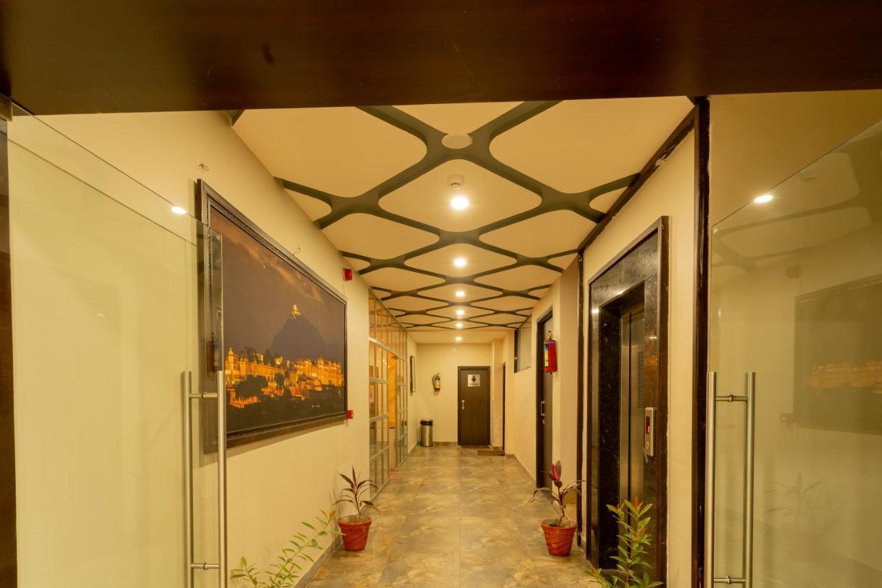 Hotel Siddhartha Inn Udaipur Bagian luar foto