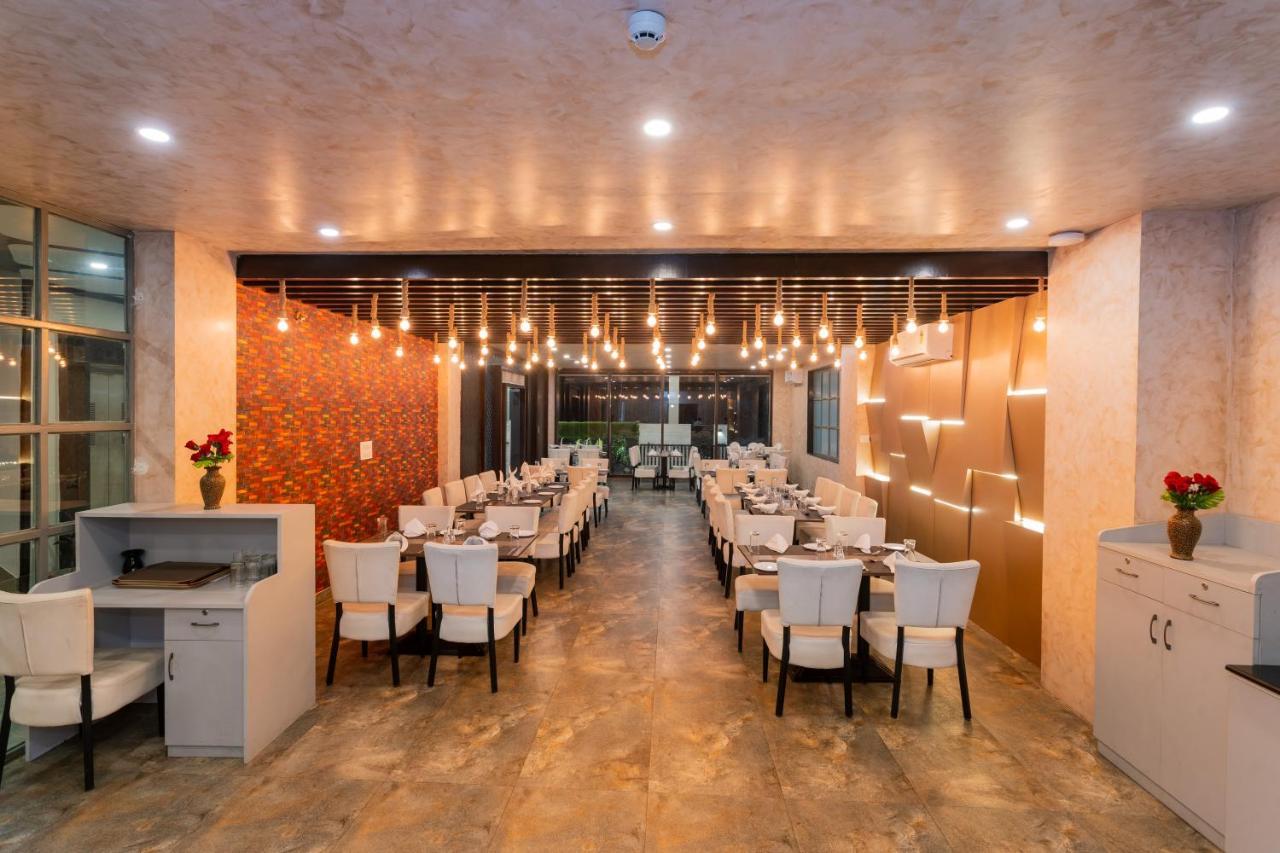 Hotel Siddhartha Inn Udaipur Bagian luar foto