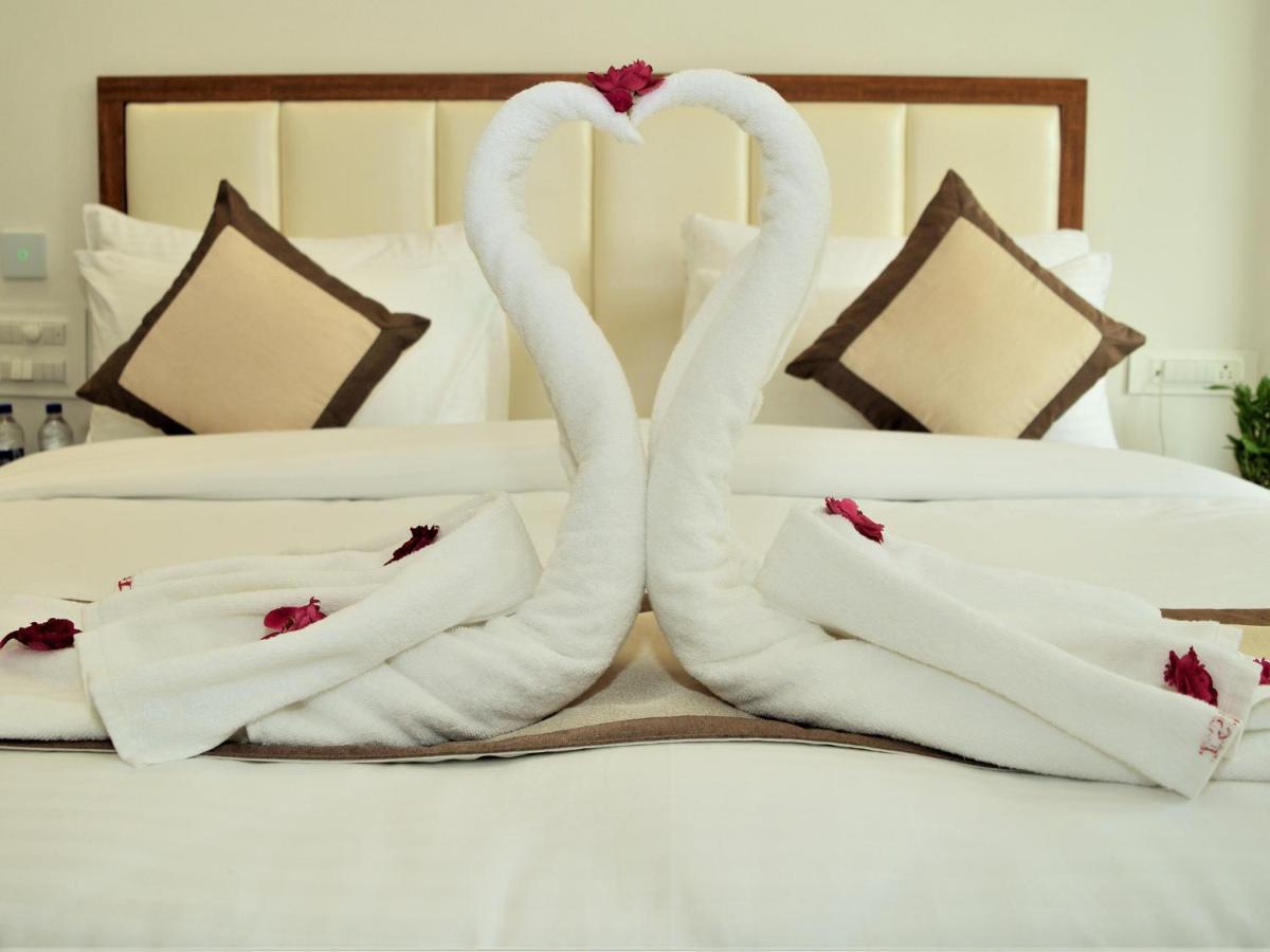 Hotel Siddhartha Inn Udaipur Bagian luar foto