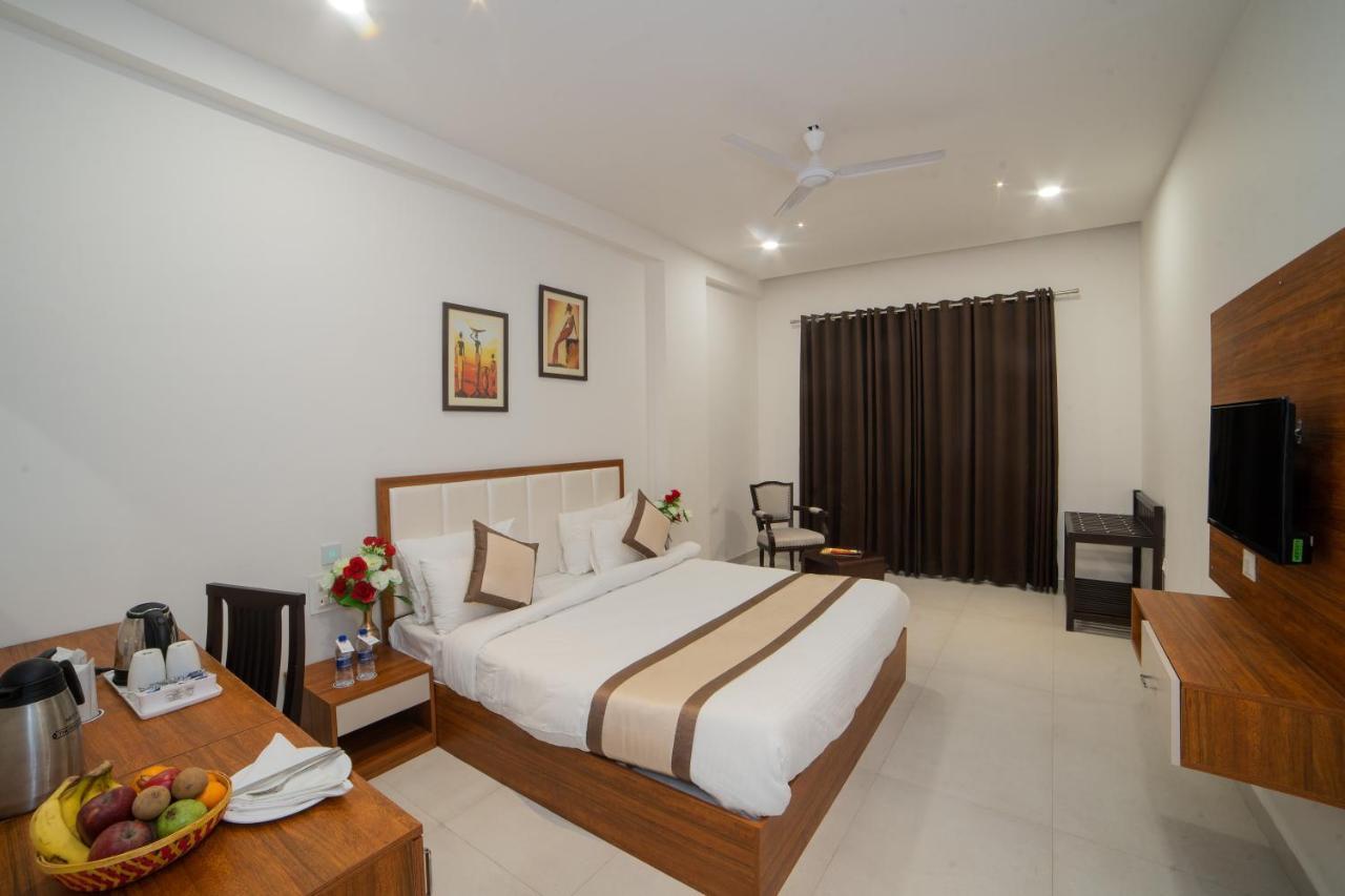 Hotel Siddhartha Inn Udaipur Bagian luar foto