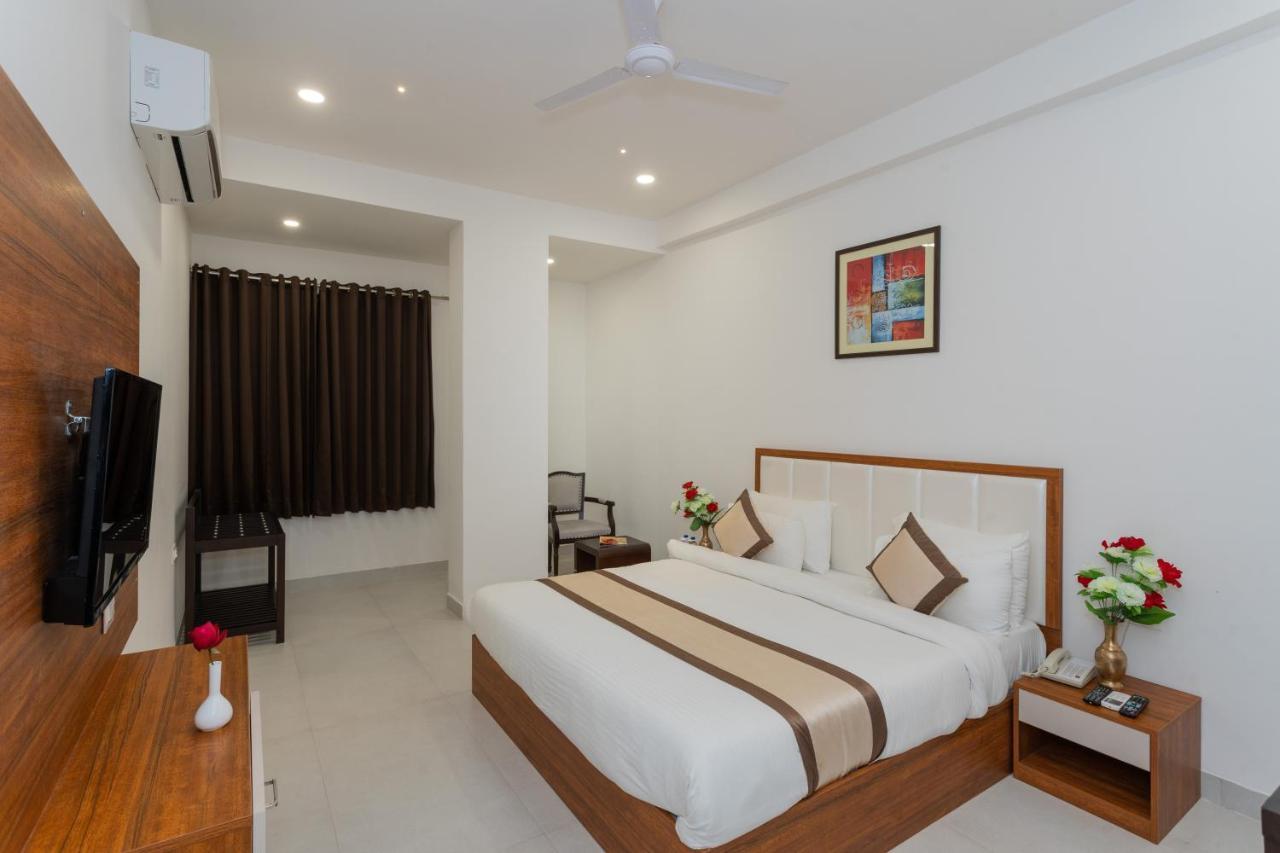 Hotel Siddhartha Inn Udaipur Bagian luar foto